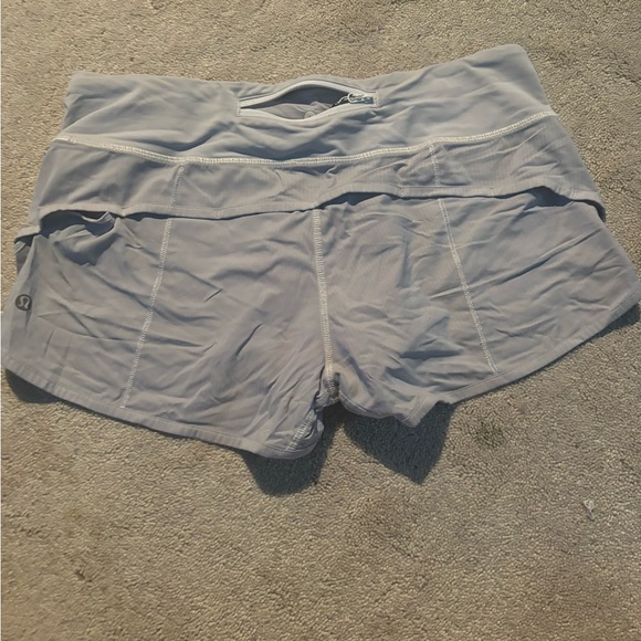 white lululemon shorts - Picture 2 of 2